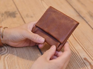 旅モノ財布 閉じる