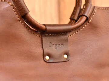 リング取っ手のハンドバッグ カスターニョ刻印
