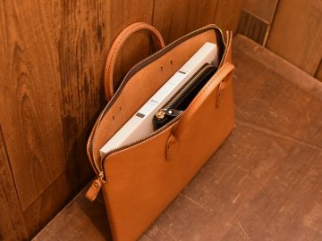 スマートブリーフケース M収納してみた