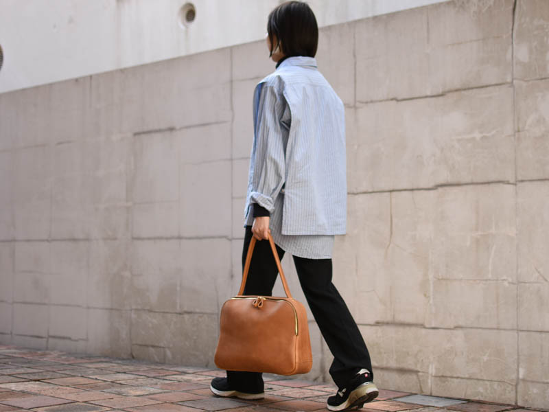 女性S手持ち