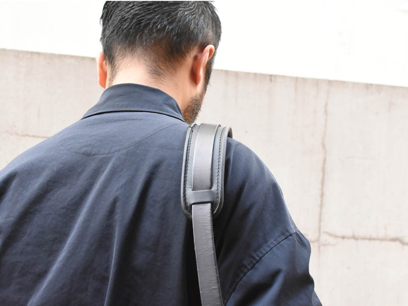 肩に2