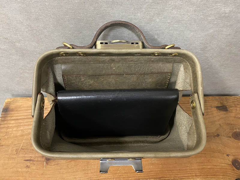 A6入る
