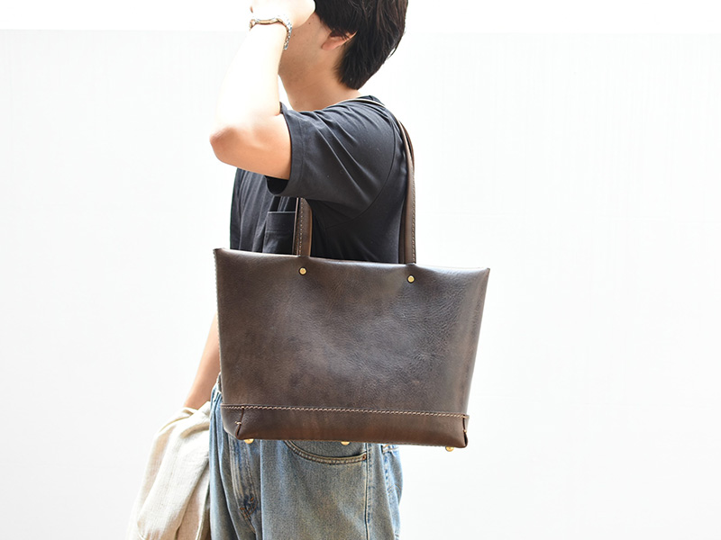 シップトート Mサイズメンズ着用
