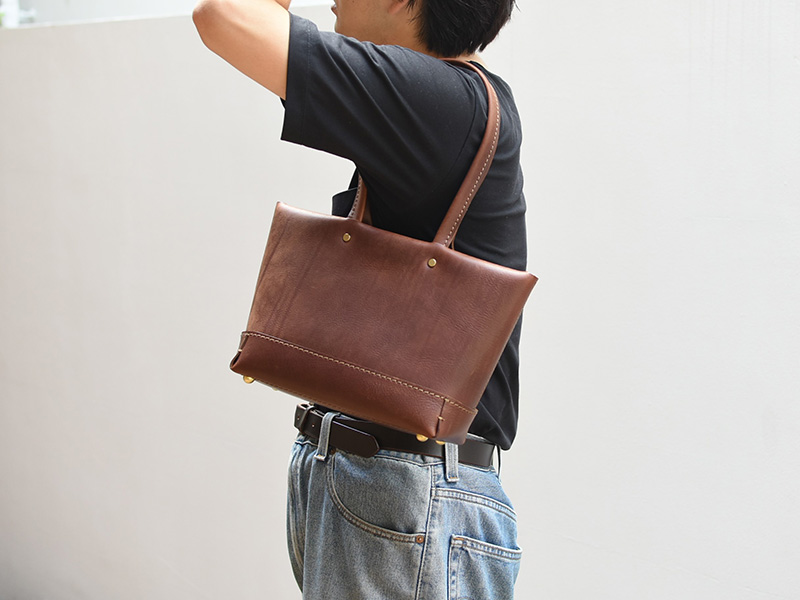 シップトート Sサイズメンズ着用